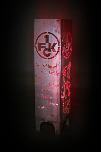 1. FCK Dekosäule Modell Tradition - mir roter LED Beleuchtung
